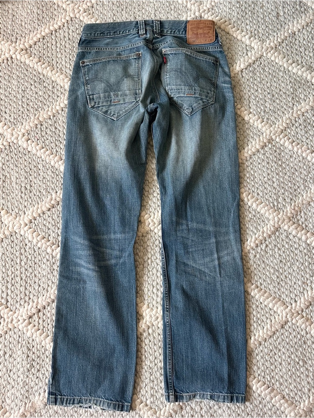 Vintage Levi’s 514 Original Straight Fit Distressed Faded Trendy Thrashed